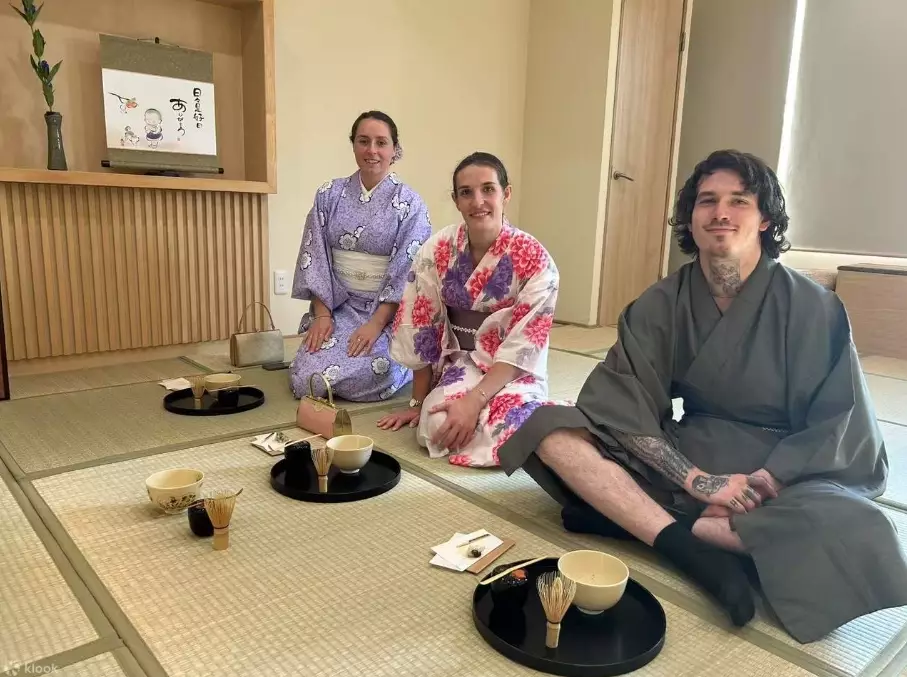 traditional matcha ceremony