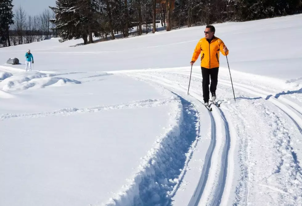 cross-country skiing equipment