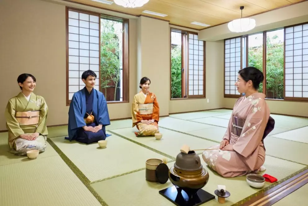 traditional matcha ceremony